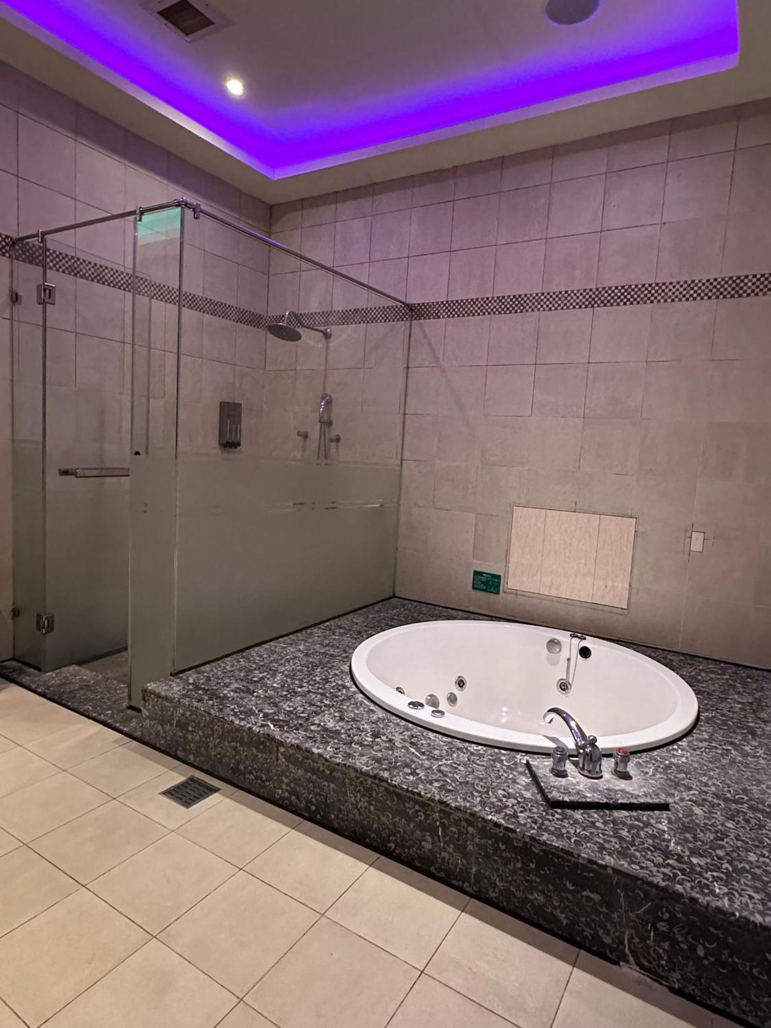 Purple Rainbow Motel Ταϊπέι Εξωτερικό φωτογραφία